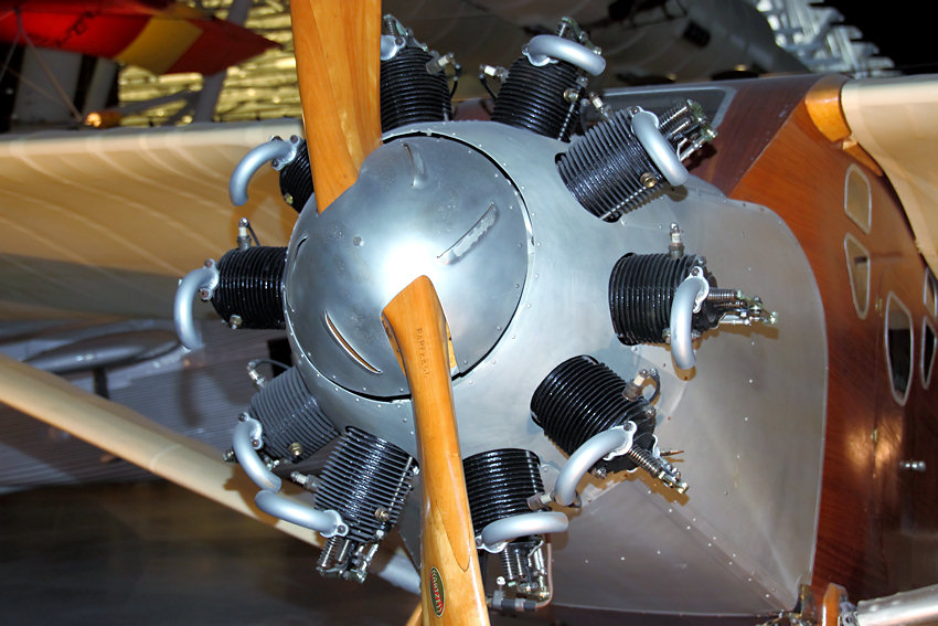 Bellanca C.F.: Passagierflugzeuge mit Komfort des ital. Einwanderers Giuseppe Bellanca von 1922