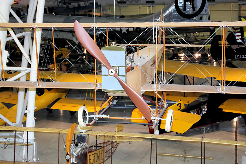 Benoist-Korn Type XII: Erstes Flugzeug mit geschlossenem Rumpf der USA von 1912