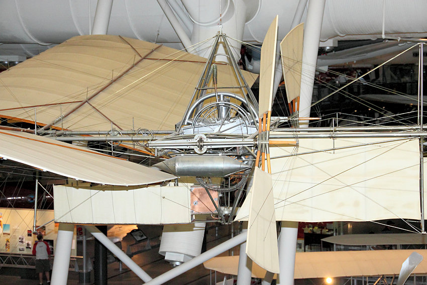 Langley Aerodrome: motorisierte Flugversuche