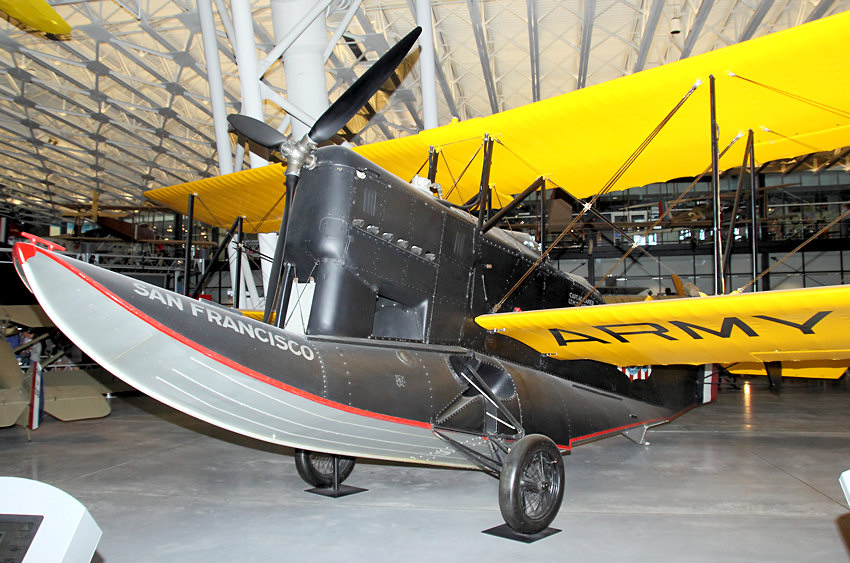 Loening OA-1A San Francisco: Amphibienflugzeug von 1923, das als Aufklärungsflugzeug eingesetzt wurde