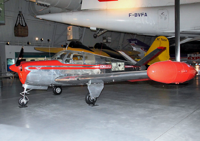 Beech 35 Bonanza Waikiki Beech: Das Reiseflugzeug wurde 1947 eingeführt und wird noch heute von Raytheon Aircraft gebaut