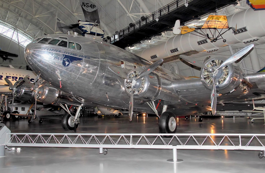 Boeing 307 Stratoliner: Das erste mit einer Druckkabine ausgestattete zivile Flugzeug