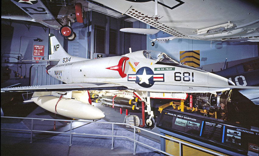 Douglas A-4C Skyhawk: Der Jagdbomber der USA von 1954 wurde auch noch im Vietnamkrieg eingesetzt