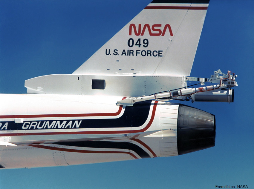 Grumman X-29: Experimentalflugzeug mit negativ gepfeilten Flügeln