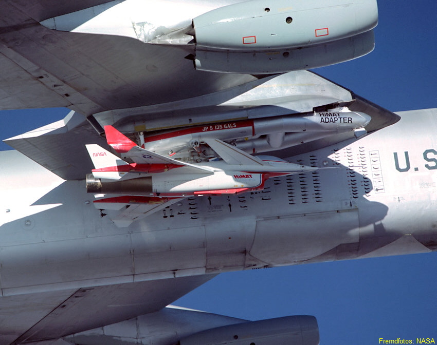 HiMAT: Das unbemannte Flugzeug der NASA wurde von einer B-52 Stratofortress mitgeführt