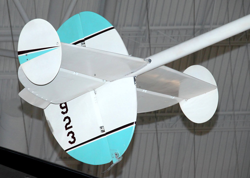Nelson BB-1 Dragonfly: zweisitziger Motorsegler mit Schubpropeller