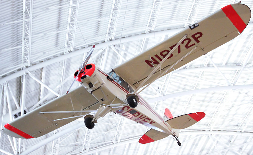 Piper PA-18 Super Cub: Sportflugzeug, Schulflugzeug und Aufklärungsflugzeug