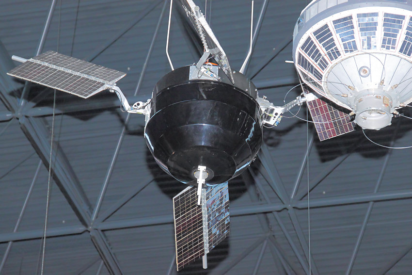 Explorer 6 satellite: Mit dem Satelliten wurden erstmals Bilder der Wolkenbildung aus dem All aufgenommen
