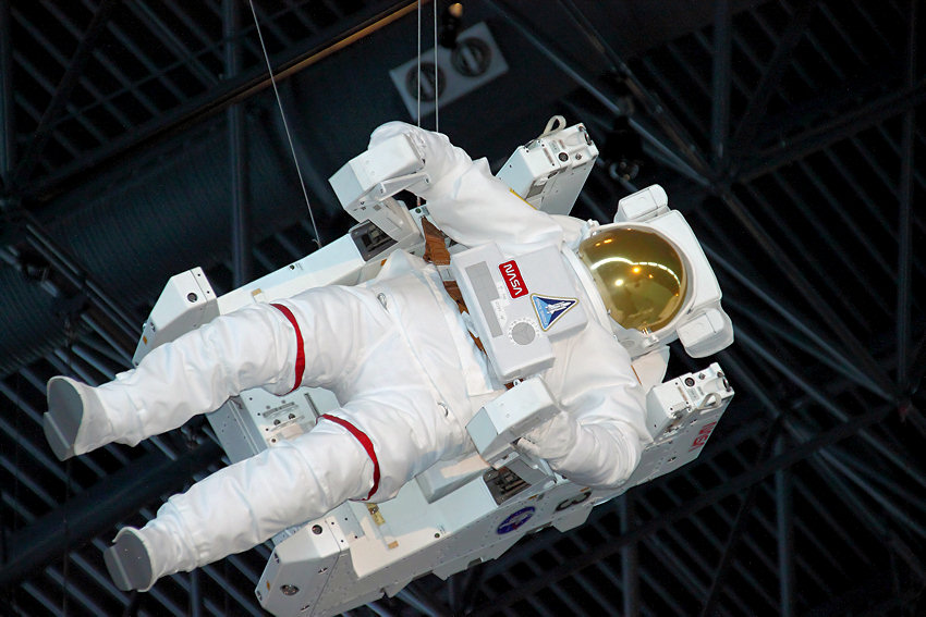 Manned Maneuvering Unit: Düsenrucksack für Astronauten der 1970er Jahre bei 3 Space-Shuttle-Missionen