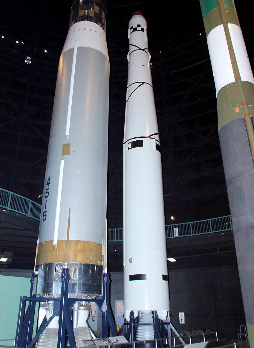 Thor Agena A: ballistische Mittelstreckenrakete Thor mit der steuerbaren Oberstufe RM-81 Agena