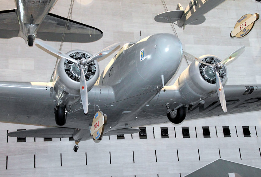 Boeing 247 D: Das Flugzeug gilt als eines der ersten modernen Flugzeuge dieser Art