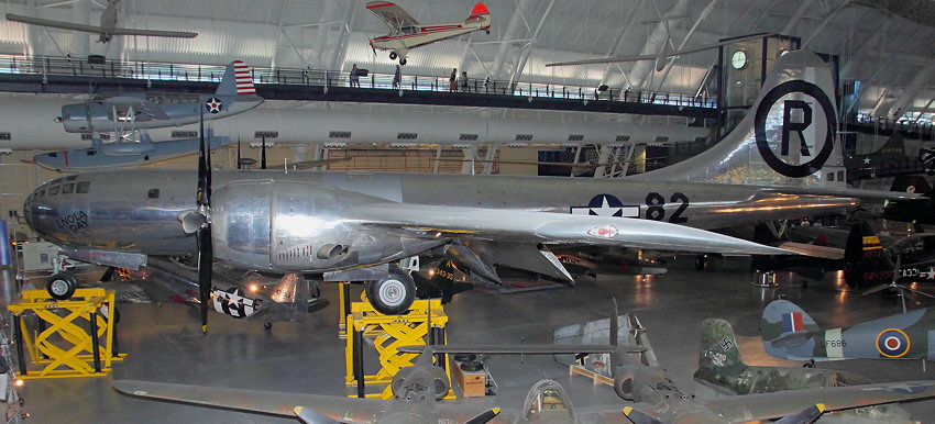 Boeing B-29 Superfortress: Langstreckenbomber aus US-amerikanischer Produktion