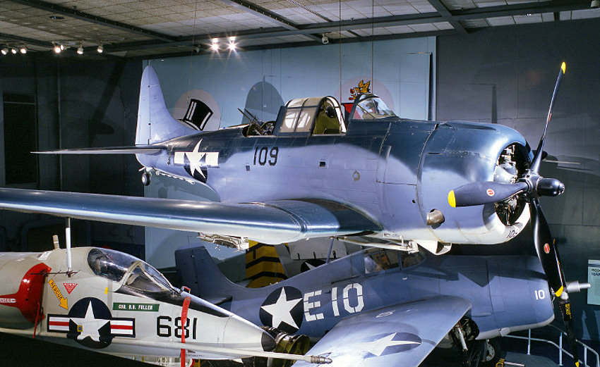 Douglas SBD Dauntless: trägergestütztes Sturzkampfflugzeug der USA im Zweiten Weltkrieg