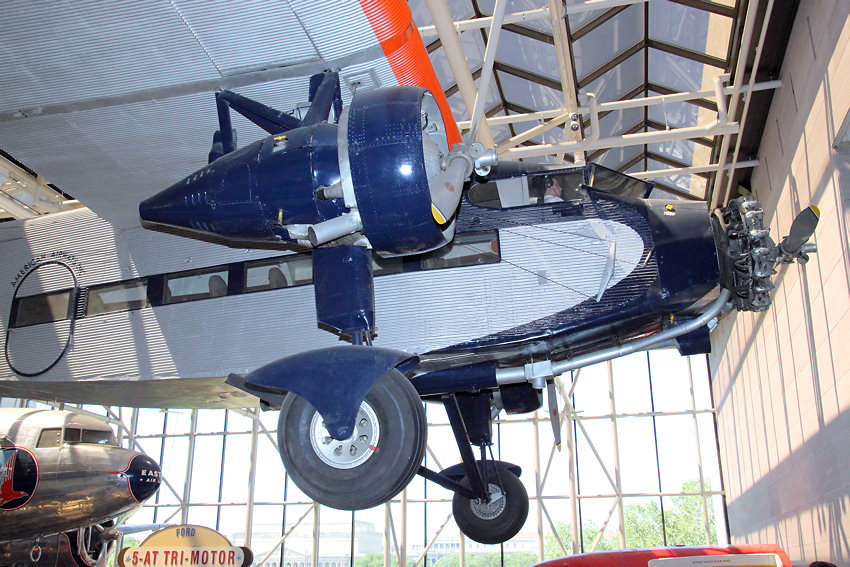 Ford 5-AT Tri-Motor: Passagierflugzeug der Firma Ford wurde von 1926 bis 1933 produziert