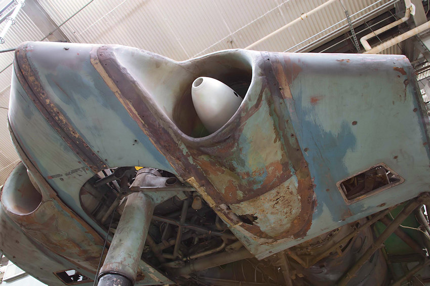 Horten H IX - Bugfahrwerk