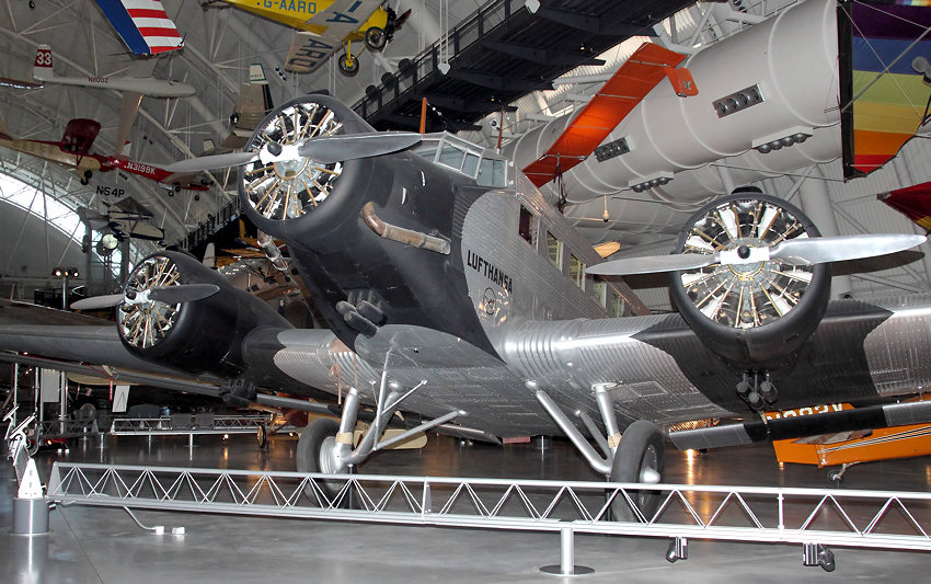 Junkers Ju 52/3m (CASA 352L): Die in Spanien gebauten JU-52 wurden als CASA 352 bezeichnet
