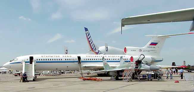 Tupolev TU 154