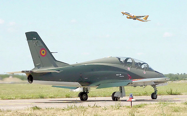 IAR 99 Soim - Strahltrainer und leichtes Angriffsflugzeug