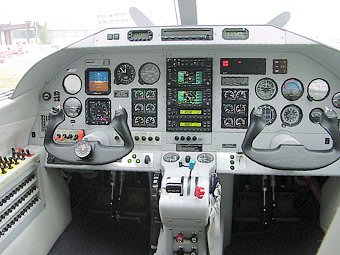 Extra 400 - Geschäftsflugzeug 