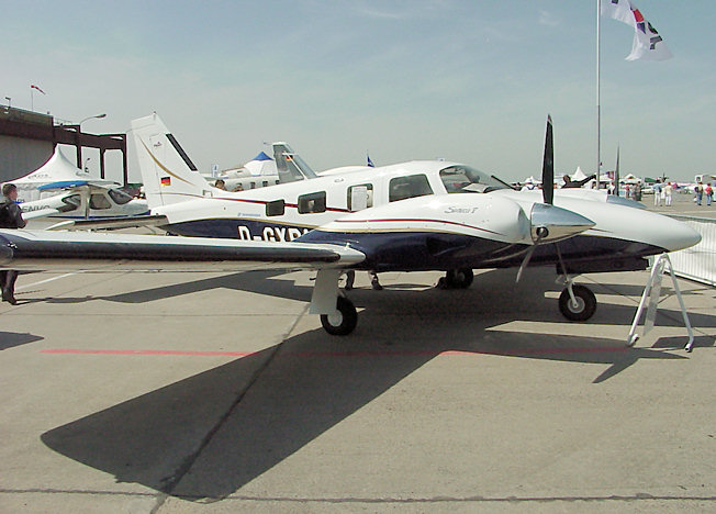 Piper Seneca V