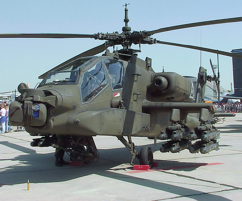 AH-64A Apache: schwerer Angriffshubschrauber und Panzerabwehrhubschrauber der USA