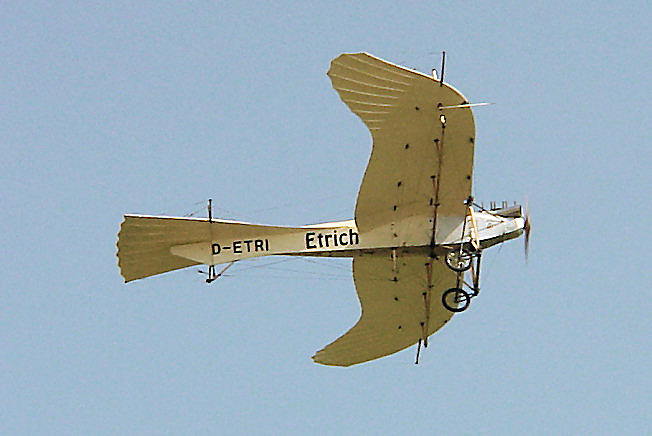 Etrich Taube D II