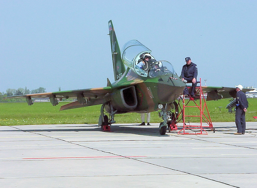 YAK-130 - Trainer und leichtes Kampfflugzeug
