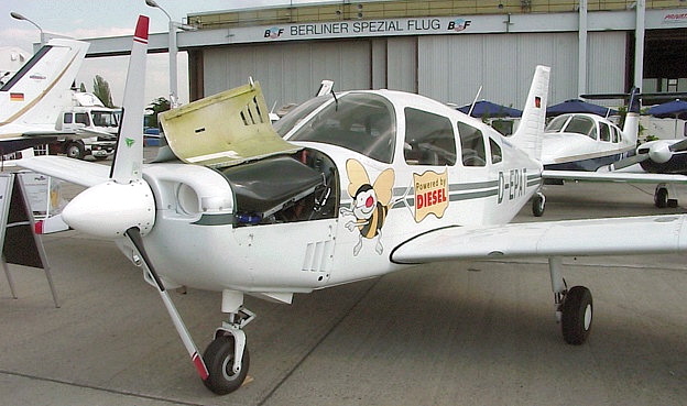 Piper PA 28 :   1. Dieselflugzeug der Welt 