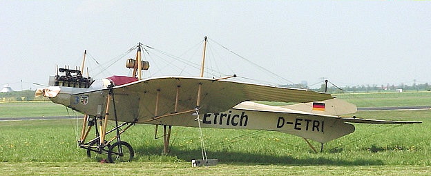Etrich Taube D II