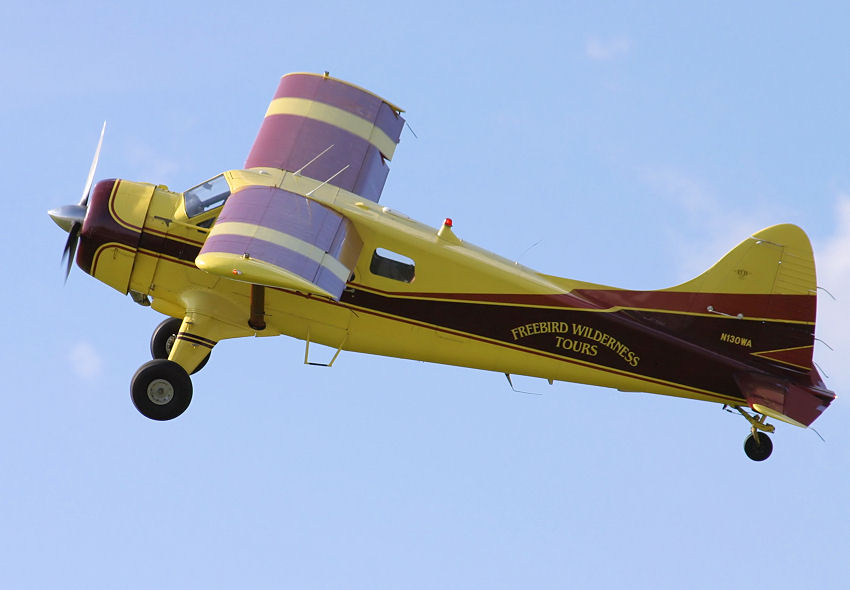 De Havilland Beaver DHC-2: Leichtes Transport- und Verbindungsflugzeug