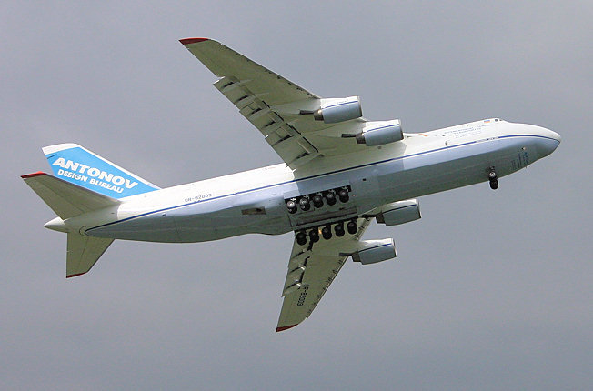 Antonow AN 124-100 - UdSSR