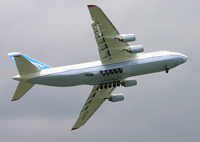 Antonow AN-124 100