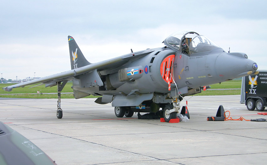 British Aerospace Harrier: einstrahliges senkrechtstartendes Kampfflugzeug aus britischer Produktion