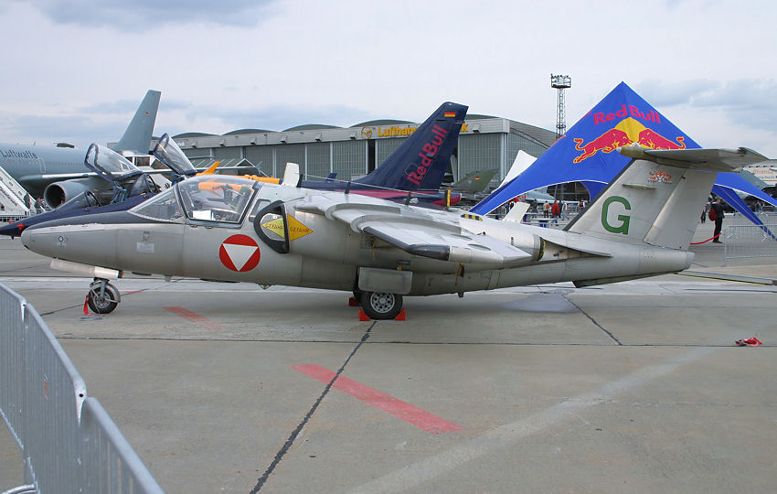 Saab 105 OE: Trainingsflugzeug, leichter Jagdbomber, Aufklärer und Verbindungsflugzeug aus Schweden