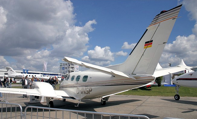 Duke B-60