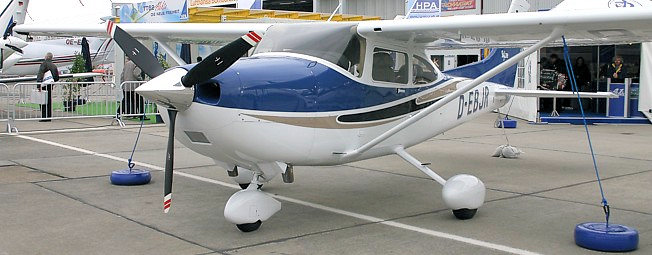 Cessna 182 SkyLane