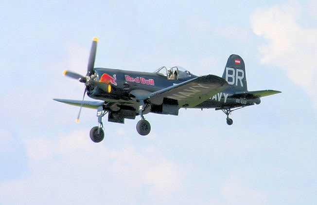 Chance Vought F4U-4 Corsair