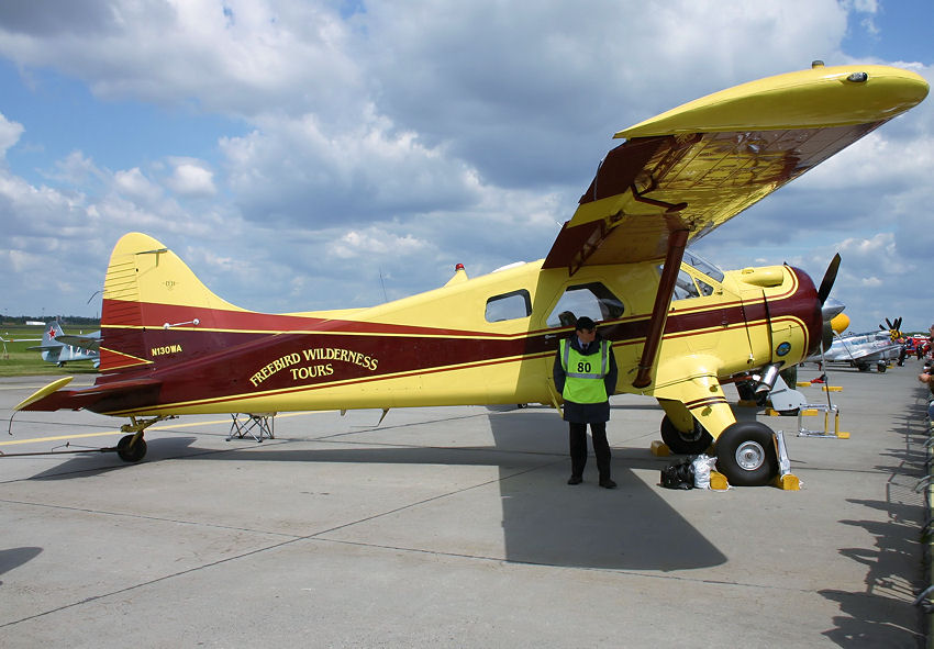 De Havilland Beaver DHC-2: Leichtes Transport- und Verbindungsflugzeug