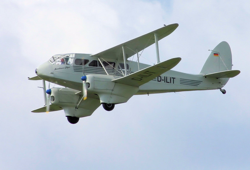 De Havilland DH 89 Flug