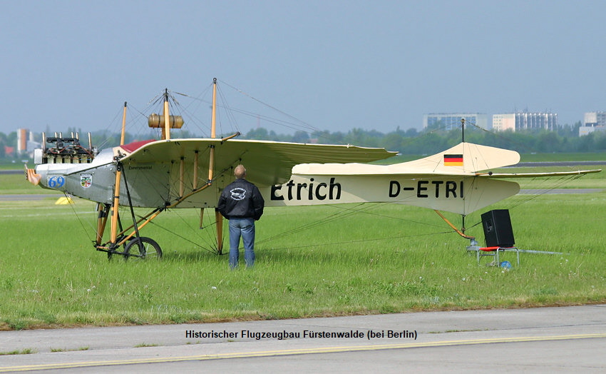 Etrich Taube: Die Tragflächenform des Flugzeugs erinnert an Vogelschwingen