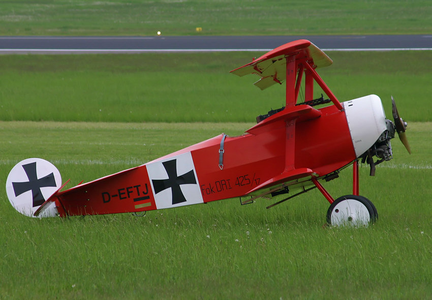 Fokker DR I - Rollfeld