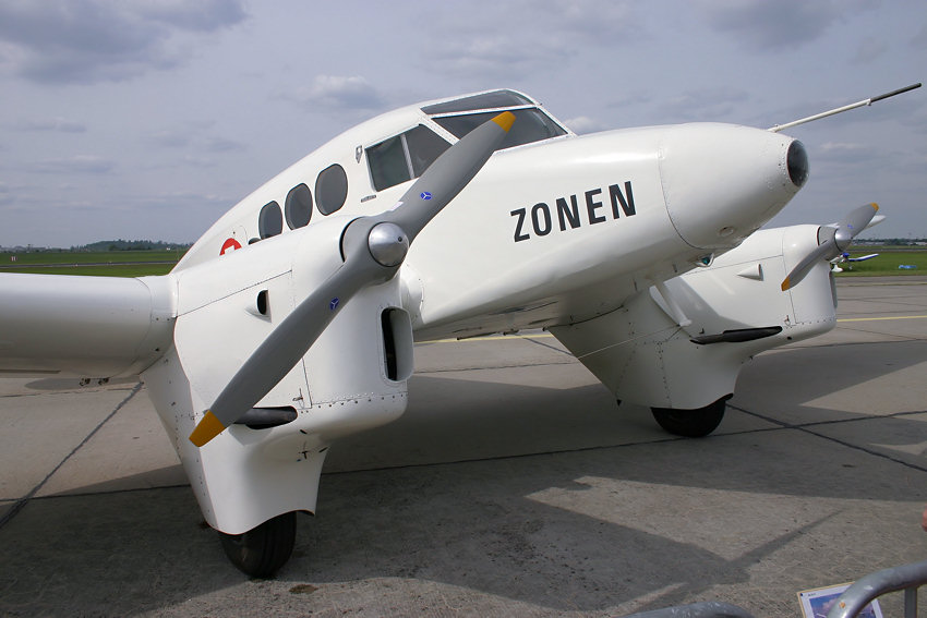 Kramme & Zeuthen KZ IV: Ein ganz aus Holz gebautes Flugzeug von 1944