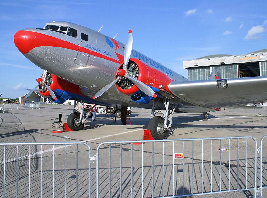 Lissunow Li-2: russische Lizenzversion der Douglas DC-3 / C-47 Dakota