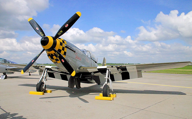P 51 Mustang - North American