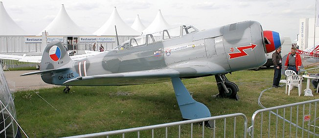Yakovlev YAK-11