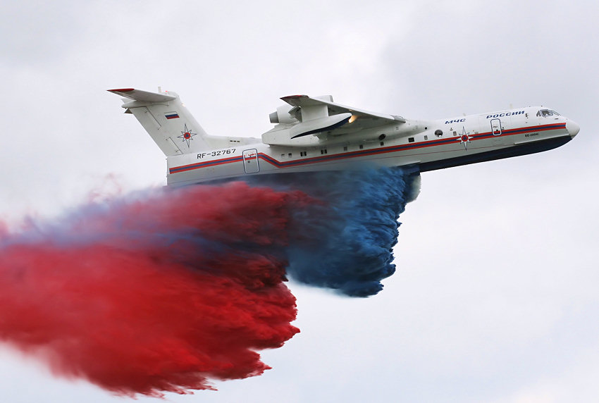 BERIEV BE-200: 37 Tonnen schweres schwimmfähiges Löschflugzeug aus Russland