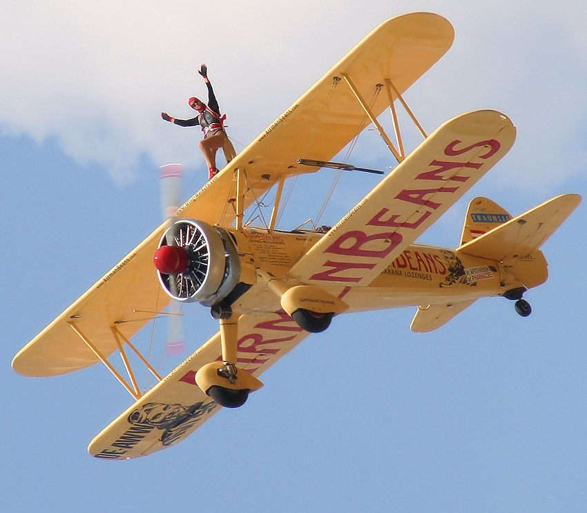 Stearman PT 17 - Wingwalking