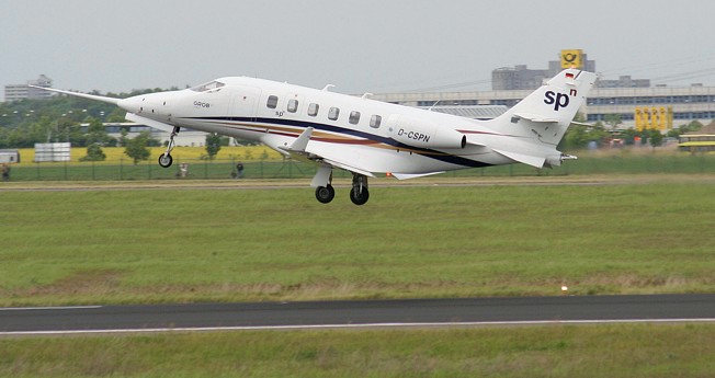 Grob G 180
