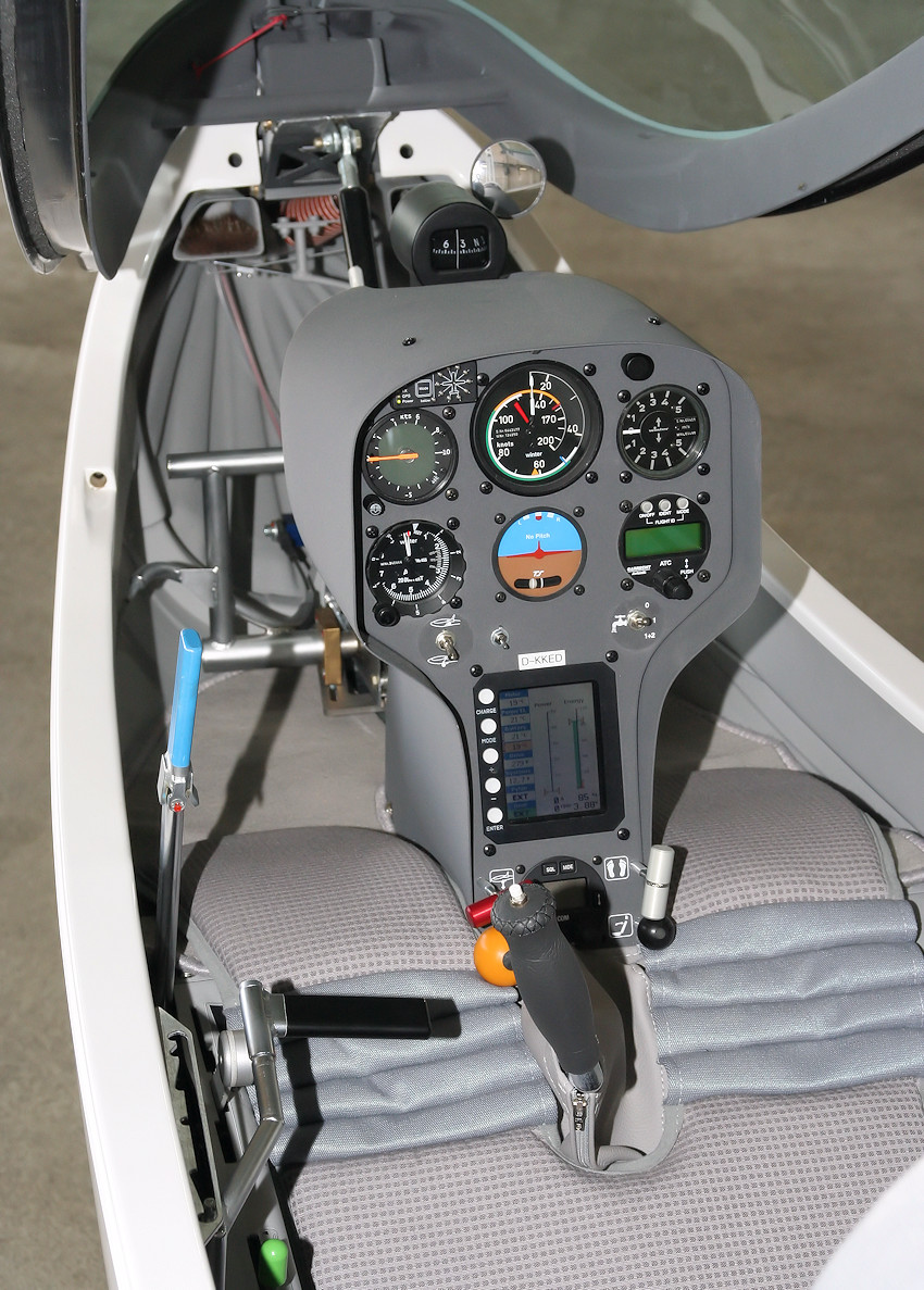 Antares 20E - Cockpit
