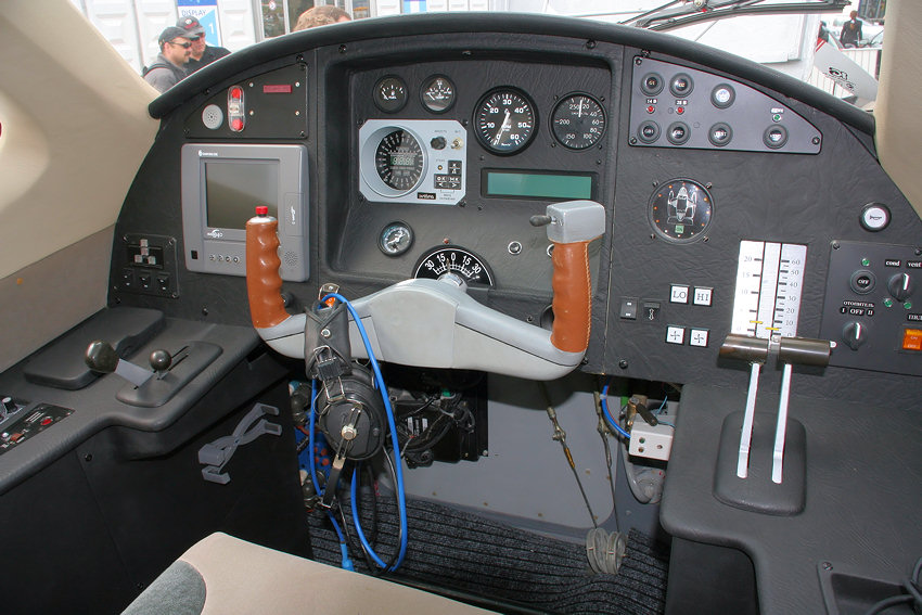 Aquaglide 2 - Cockpit